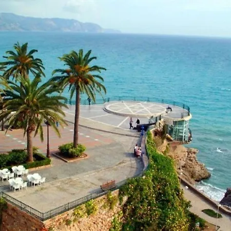 Luminoso Y Acogedor Junto A La Playa Torrecilla 아파트 네르하